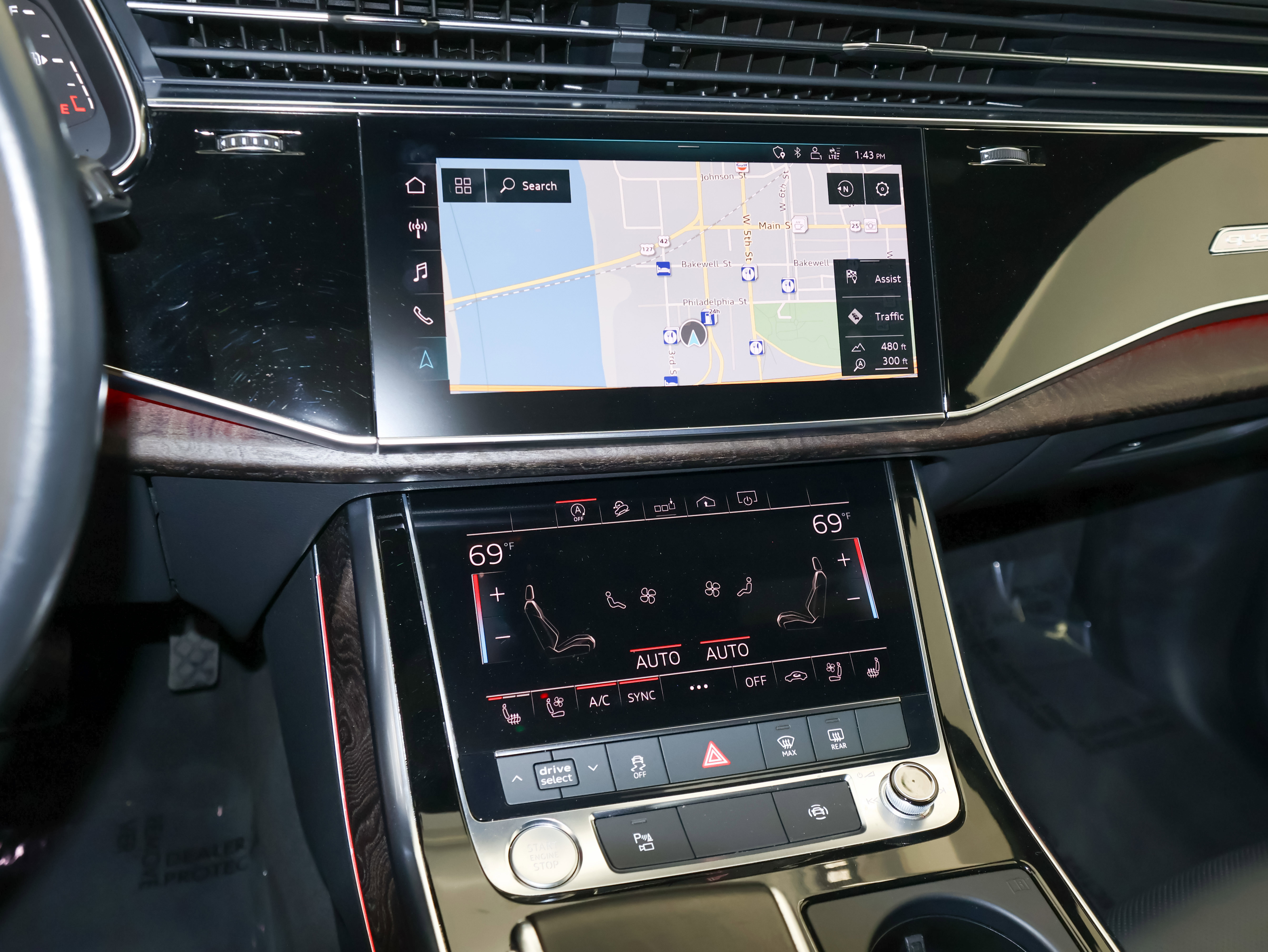 Used 2020 Audi Q8 Premium Plus w/ Premium Plus Package AWD/4WD image 30