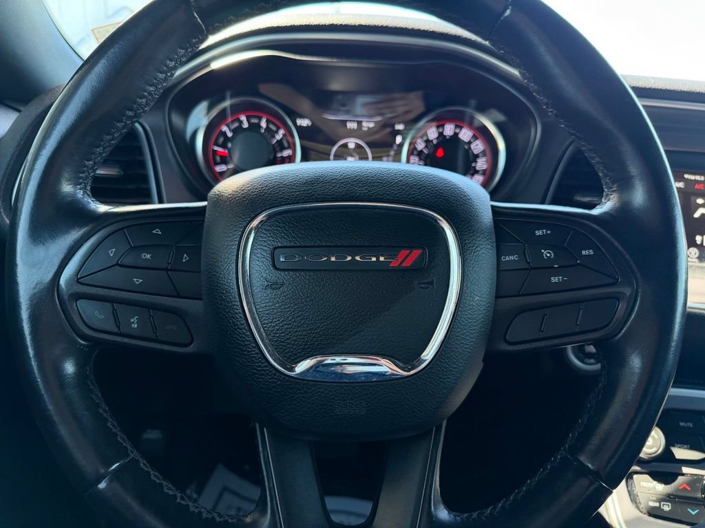 Used 2021 Dodge Challenger SXT RWD image 18