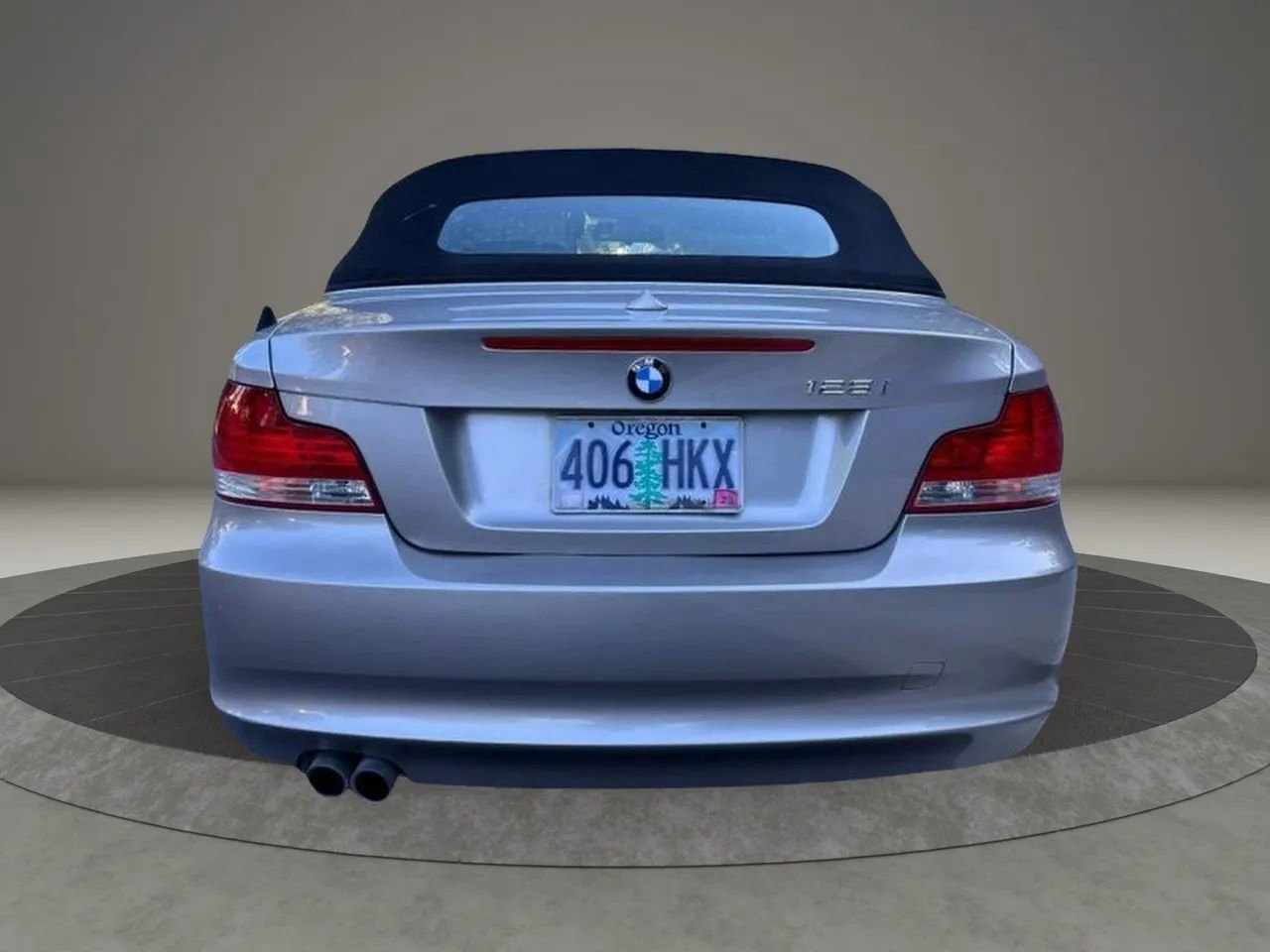 Used 2009 BMW 128i Convertible image 4