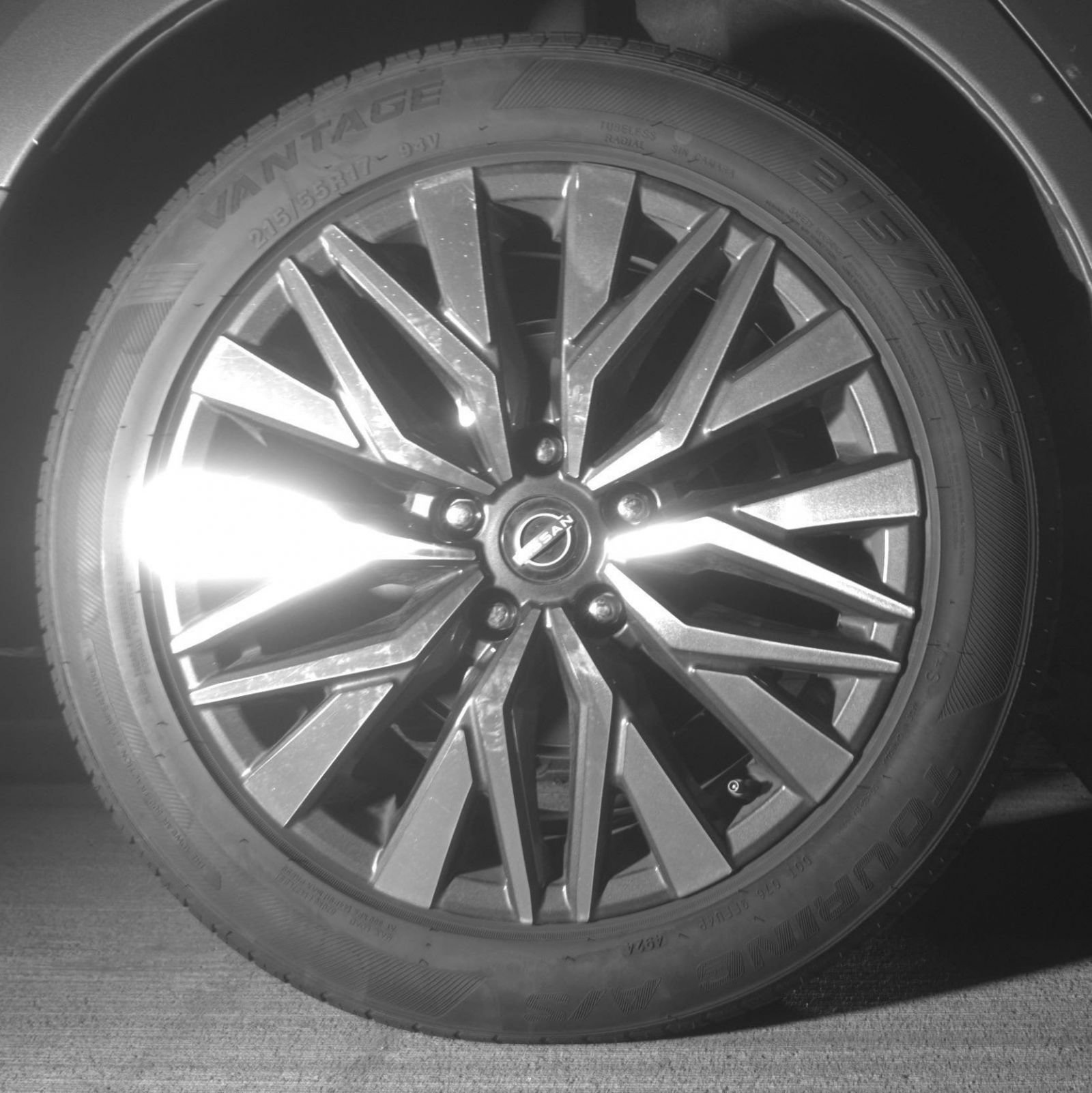 Used 2025 Nissan Altima 2.5 SV FWD image 18