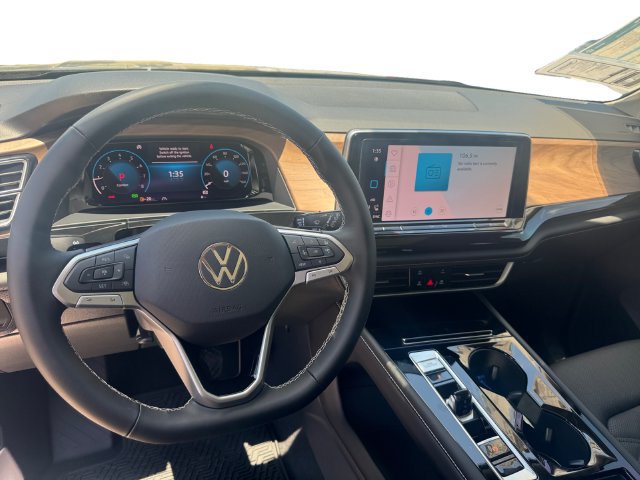 New 2026 Volkswagen Atlas SE FWD image 10