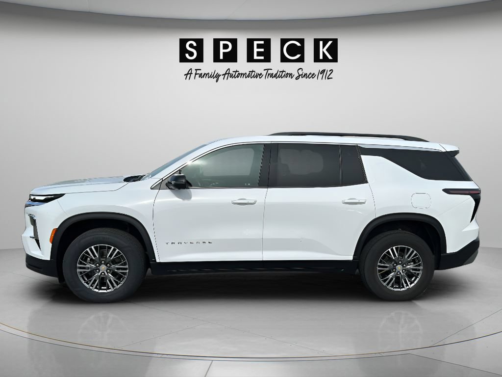 Used 2024 Chevrolet Traverse LT AWD/4WD image 2