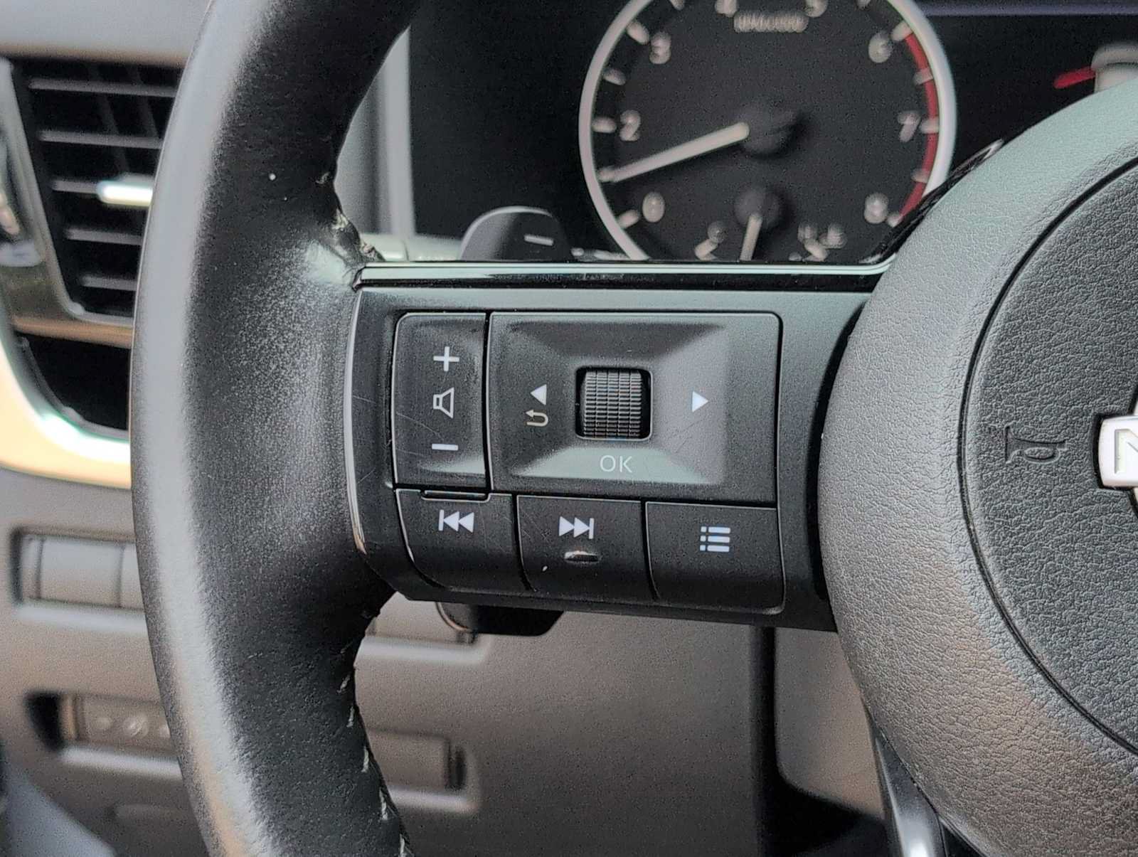 Used 2022 Nissan Rogue SL w/ SL Premium Package AWD/4WD image 23