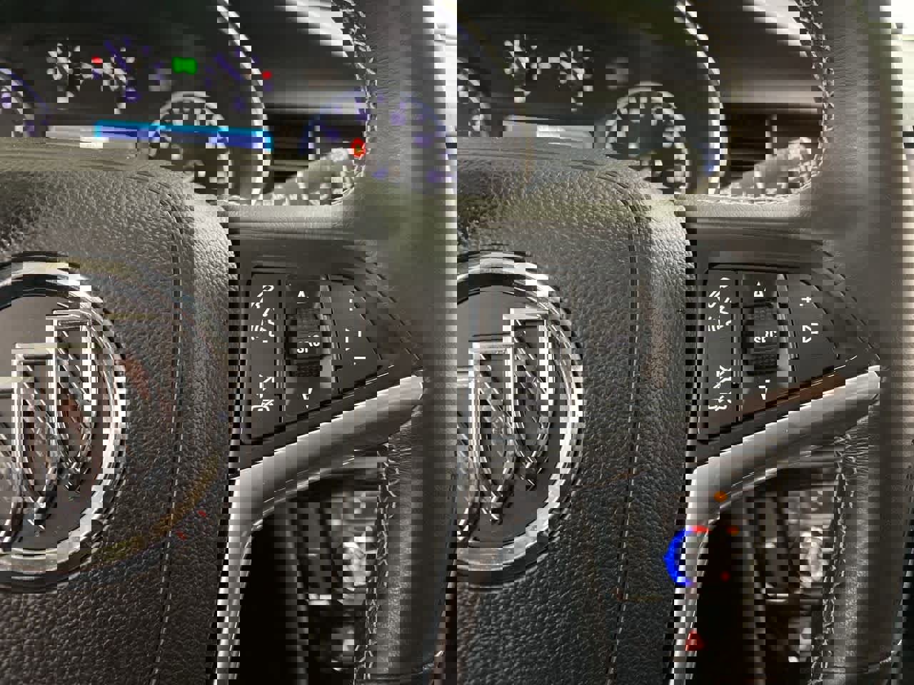 Used 2019 Buick Encore Essence image 22