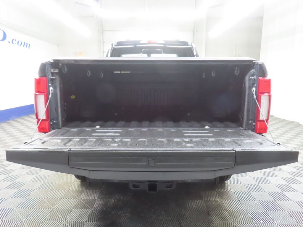 Used 2022 Ford F250 Lariat w/ Black Appearance Pkg AWD/4WD image 38
