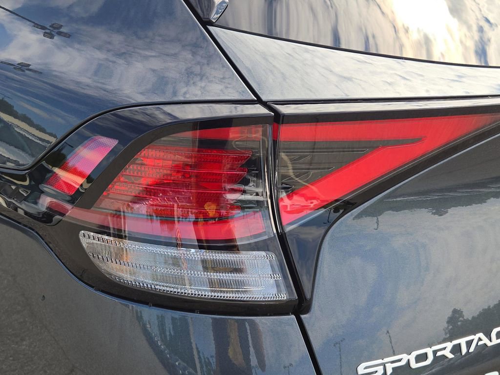 Certified 2025 Kia Sportage EX w/ Premium Package image 12