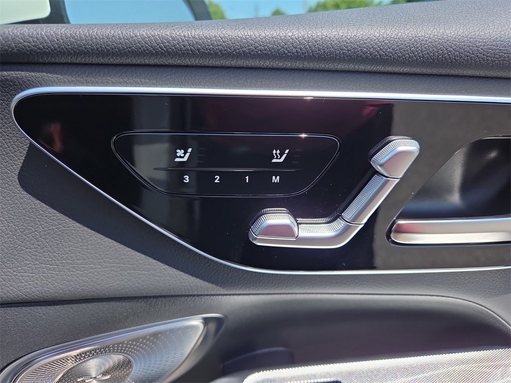 New 2025 Mercedes-Benz GLC 300 4MATIC image 17