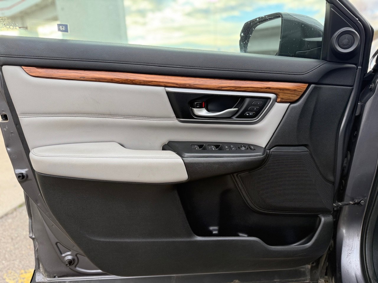 Used 2017 Honda CR-V EX-L image 10