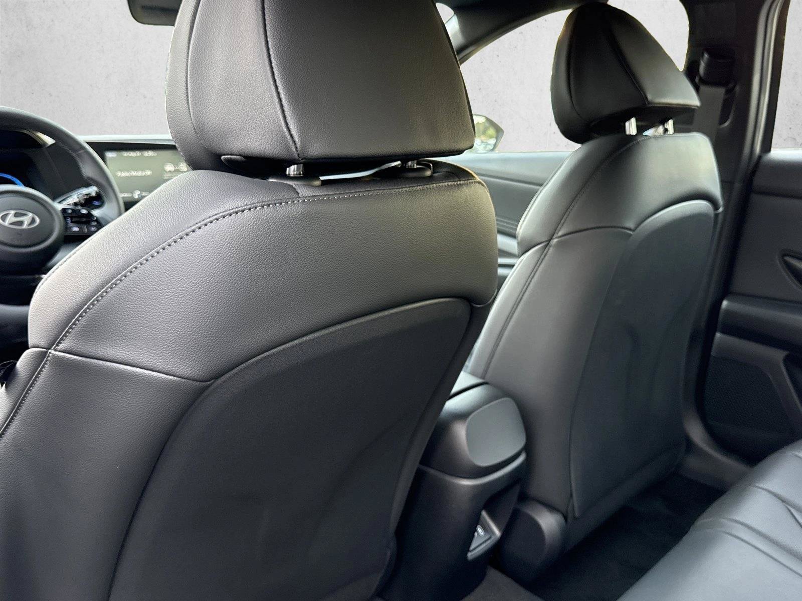 New 2026 Hyundai Elantra SEL Sport FWD image 16