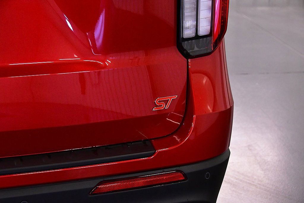 New 2026 Ford Explorer ST w/ Sun And Sound Package image 11