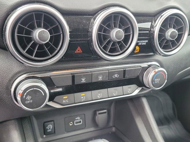 Used 2024 Nissan Sentra S w/ Lighting Package FWD image 27