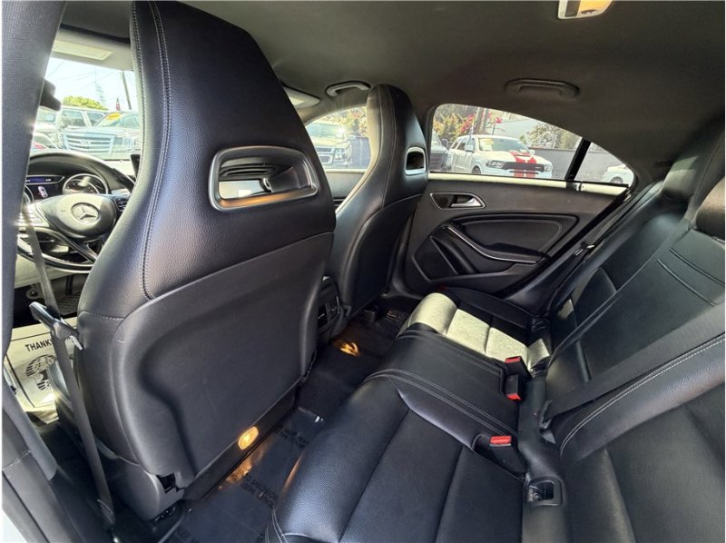 Used 2018 Mercedes-Benz CLA 250 image 21