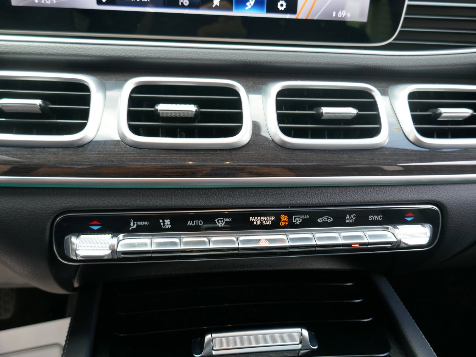 Used 2021 Mercedes-Benz GLE 350 4MATIC image 16