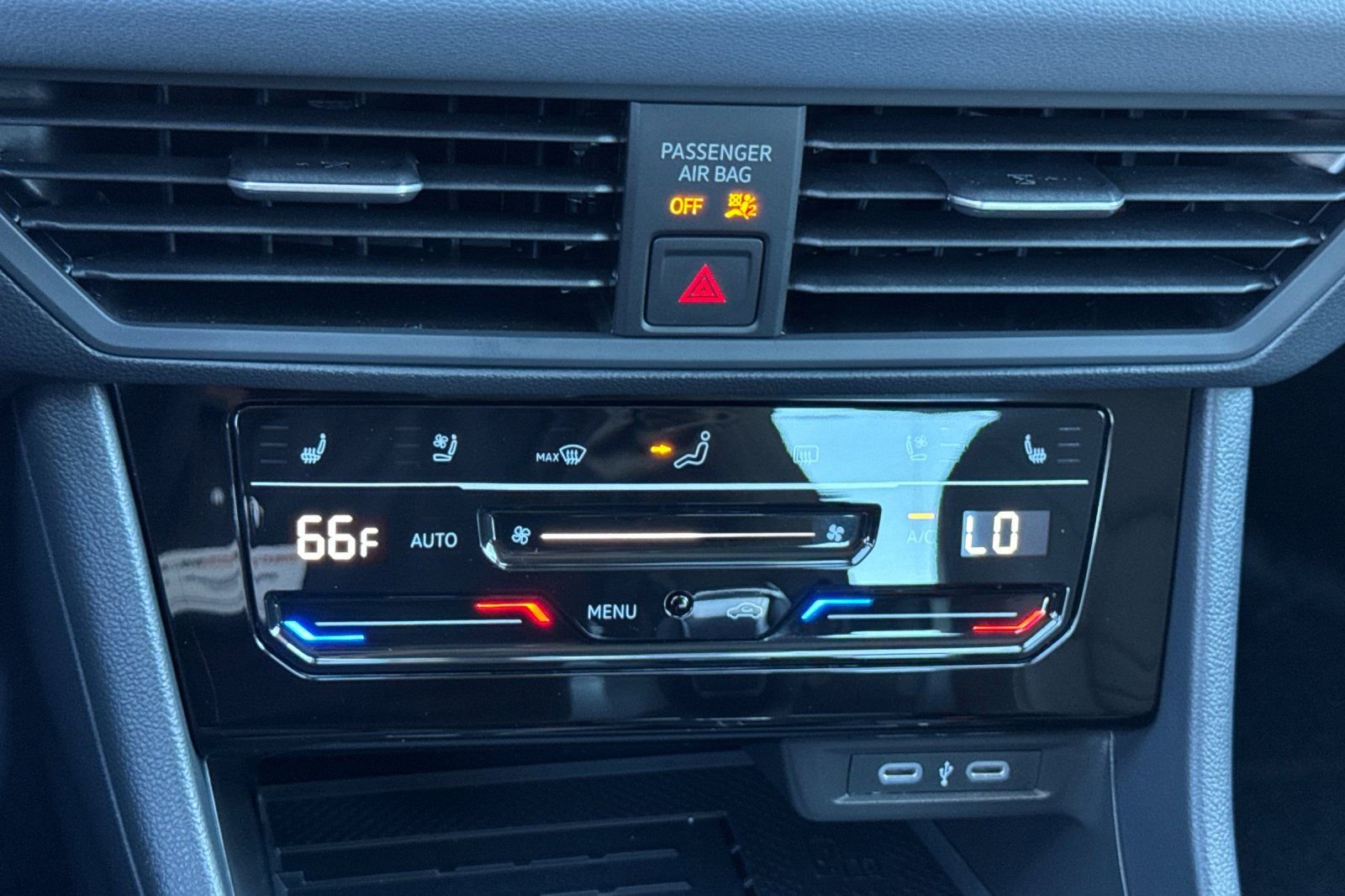 New 2026 Volkswagen Jetta SEL FWD image 17