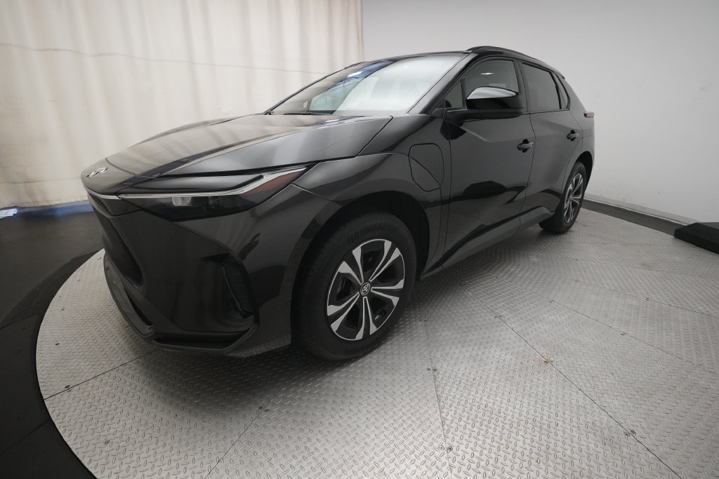 Used 2024 Toyota bZ4X FWD w/ Weather Package