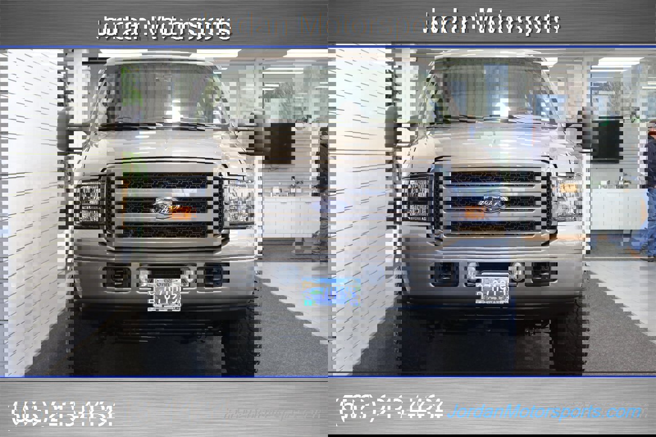 Used 2005 Ford Excursion Limited image 8