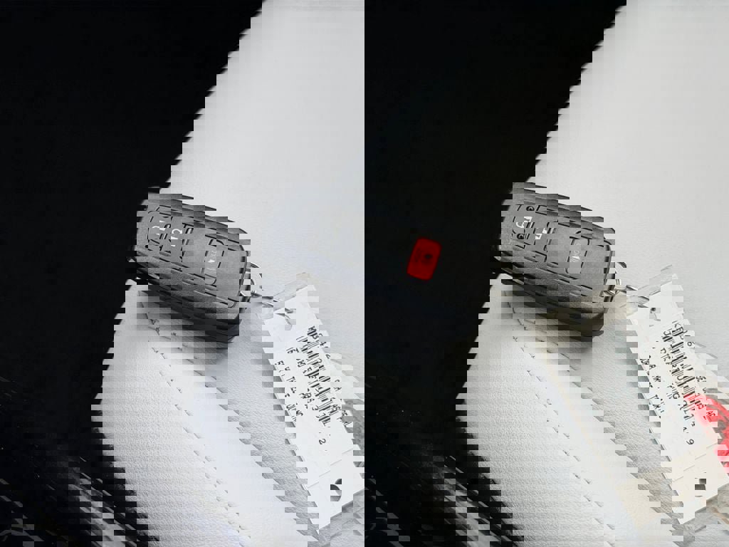 Used 2016 Toyota Prius Three Touring FWD image 31