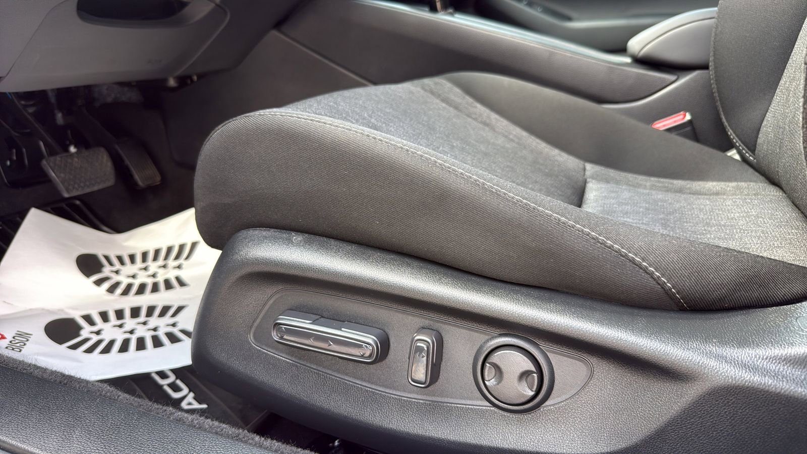 Used 2024 Honda Accord EX image 10