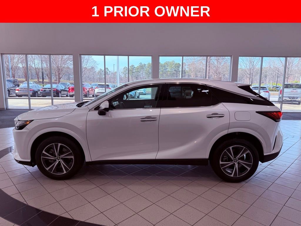 Used 2025 Lexus RX 350 FWD w/ Technology Package image 4