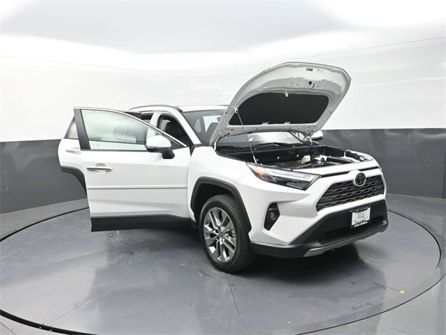 Used 2025 Toyota RAV4 Limited image 25