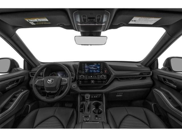 Used 2022 Toyota Highlander XSE FWD image 4