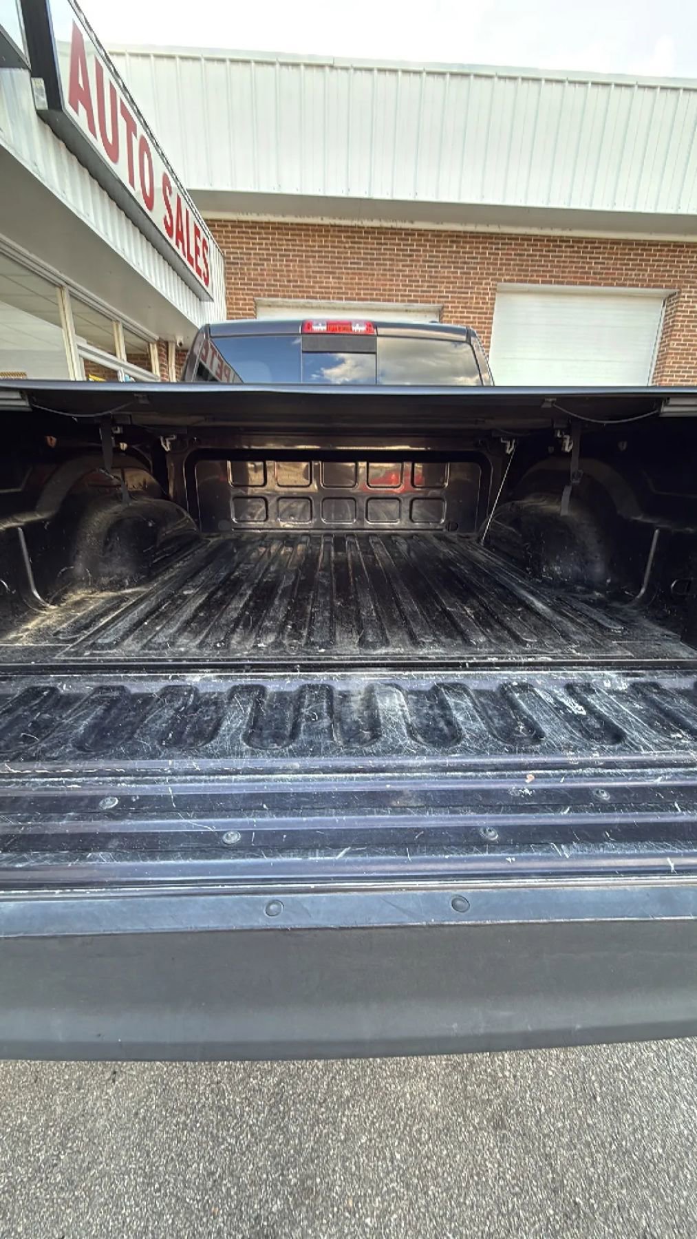 Used 2011 RAM 1500 Laramie image 30