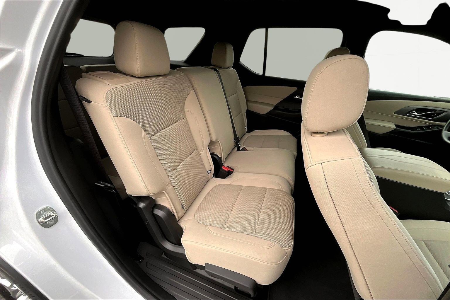 Used 2023 Chevrolet Traverse LS image 26