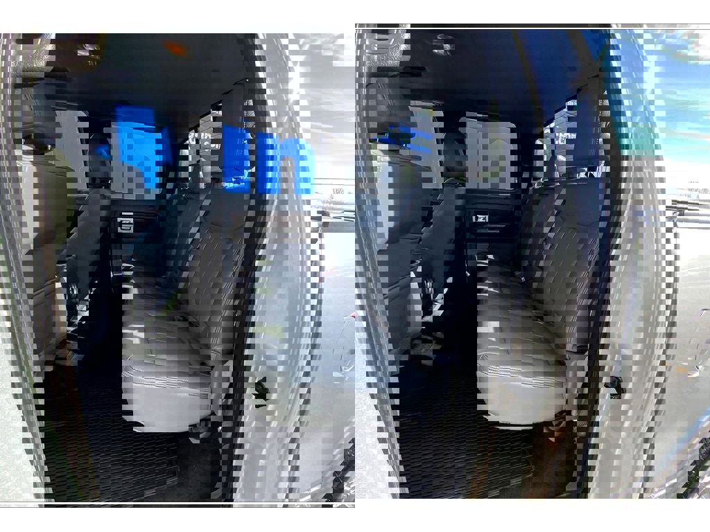 Used 2013 Ford F150 Lariat w/ Luxury Equipment Group image 27