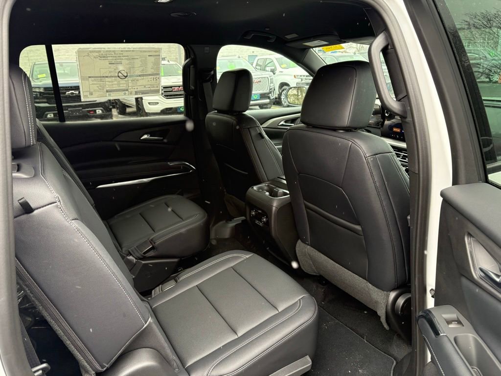 New 2026 Chevrolet Traverse LT w/ LPO, Floor Liner Package image 8