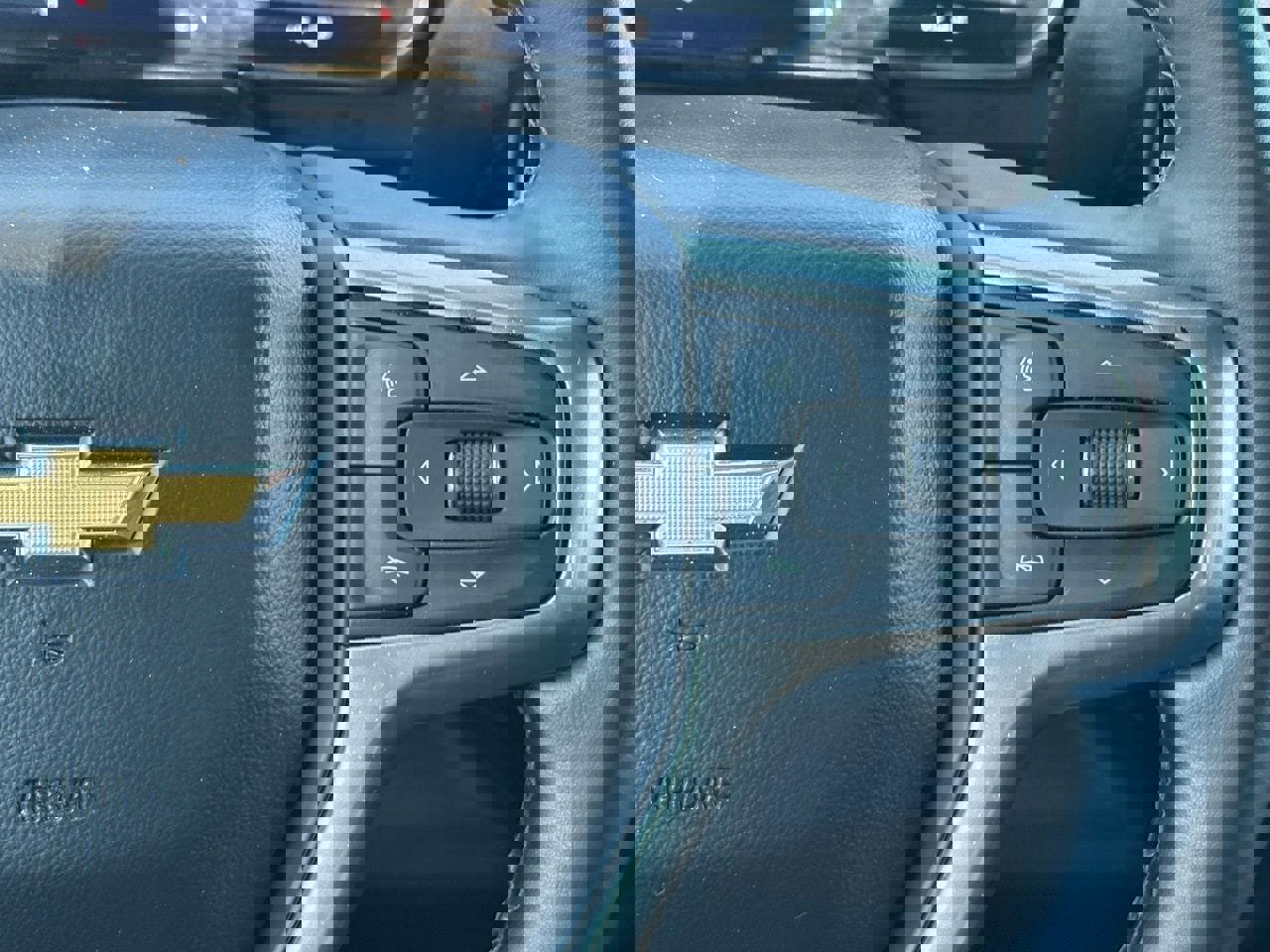 Used 2025 Chevrolet Silverado 1500 LT image 17