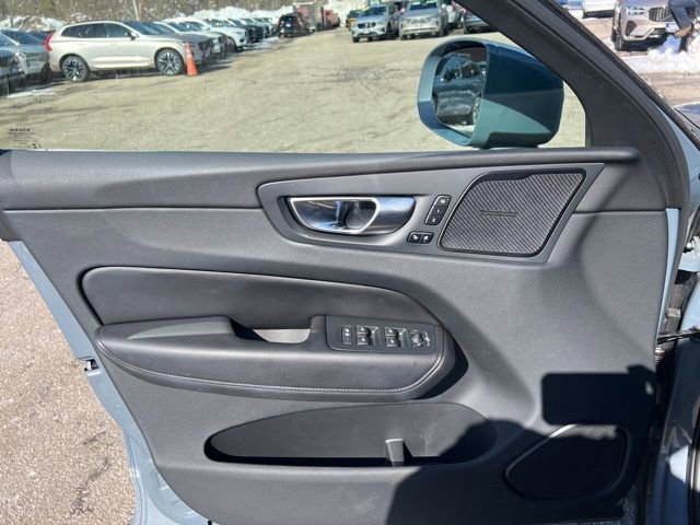 Certified 2023 Volvo XC60 B5 Plus image 26