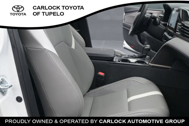 Used 2026 Toyota Camry SE FWD image 38