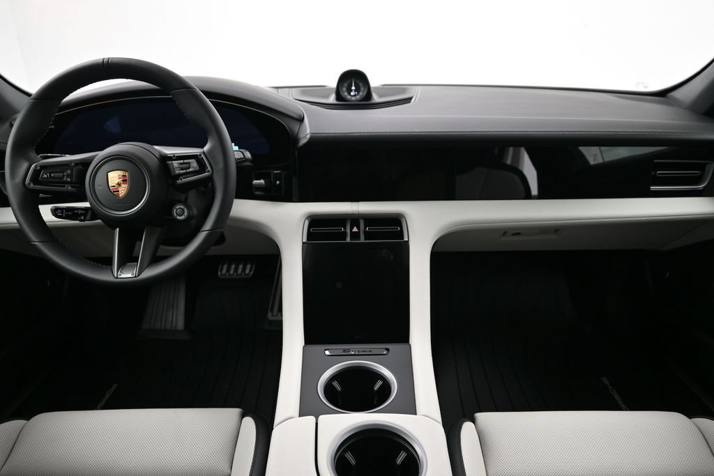 New 2026 Porsche Taycan 4S AWD/4WD image 9