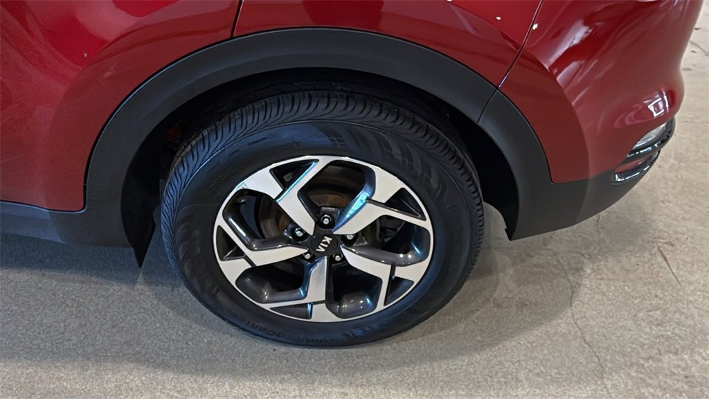 Used 2020 Kia Sportage LX image 10