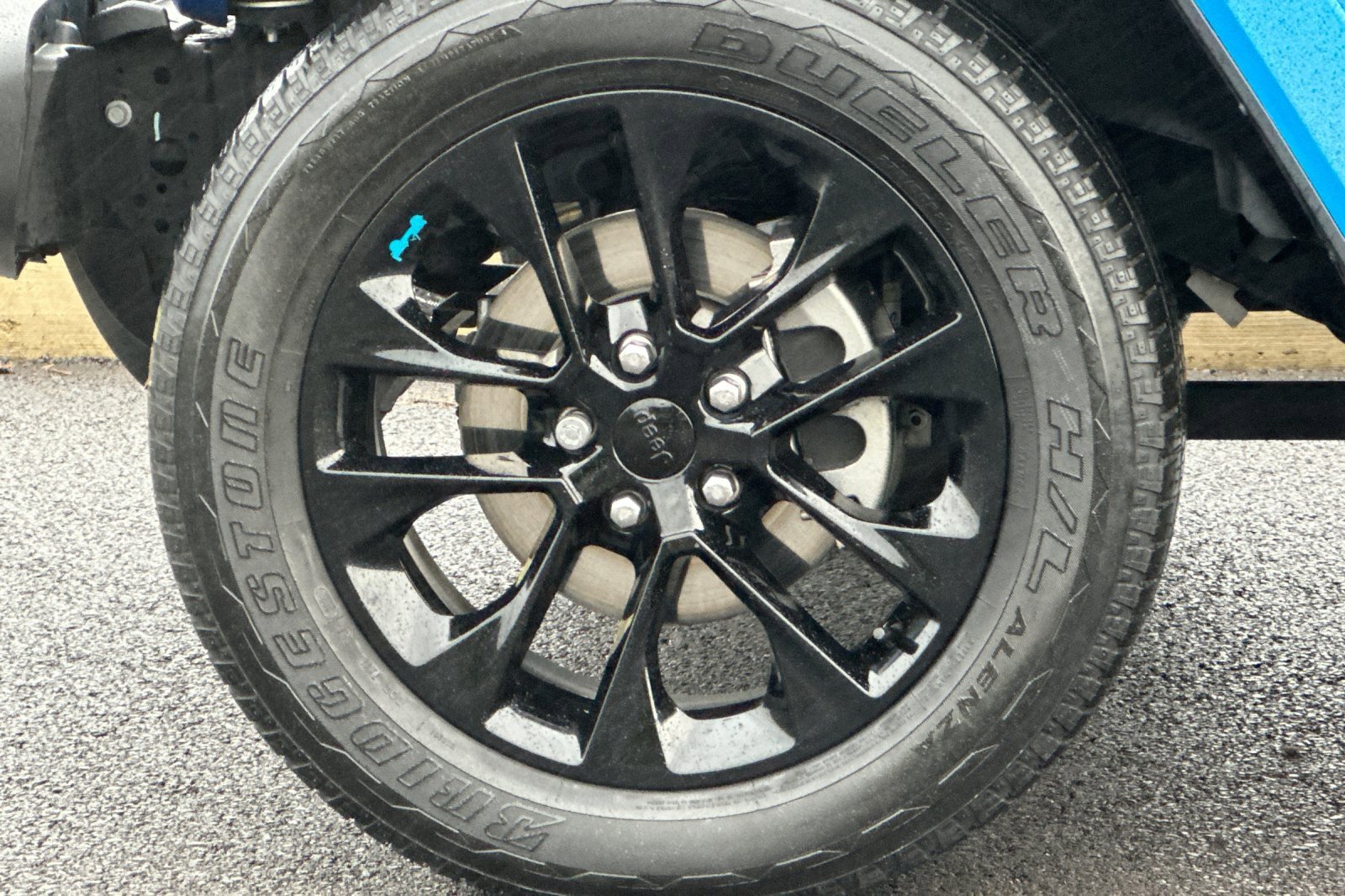 Used 2022 Jeep Wrangler Unlimited Sahara image 32