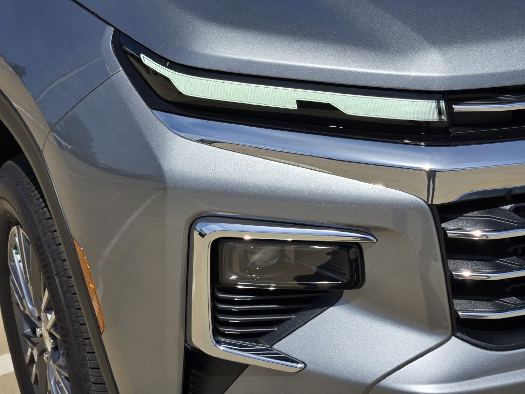 New 2026 Chevrolet Traverse LT w/ Driver Confidence Package FWD image 9