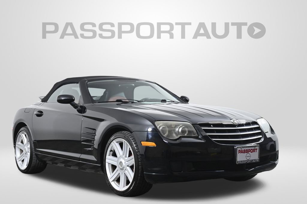 Used 2005 Chrysler Crossfire Convertible image 4