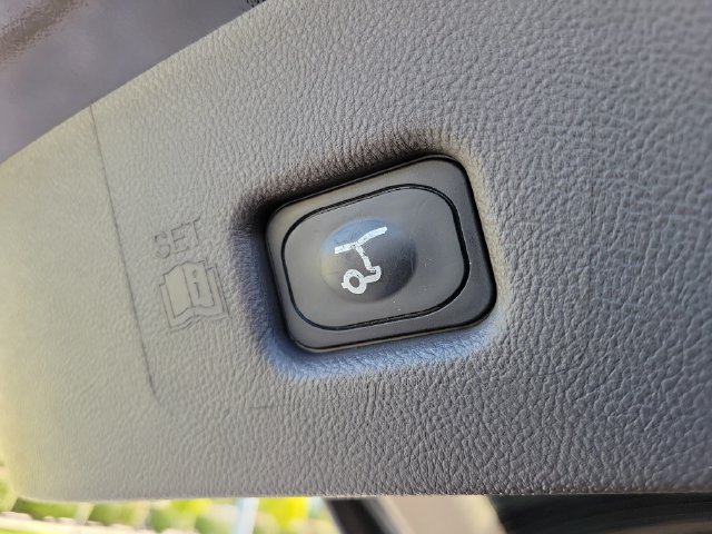 Used 2023 Lincoln Nautilus Reserve AWD/4WD image 30
