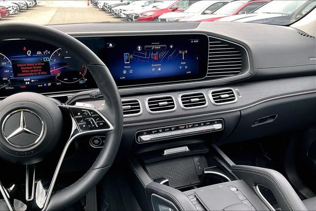 Used 2026 Mercedes-Benz GLS 450 4MATIC image 5