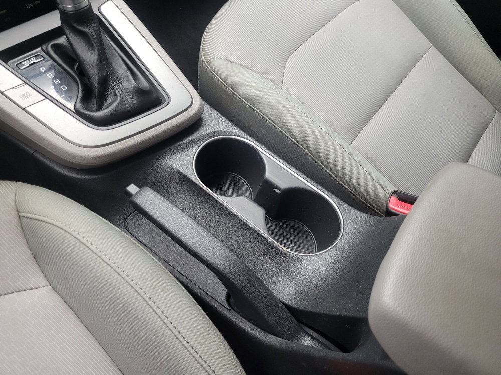 Used 2017 Hyundai Elantra SE image 26