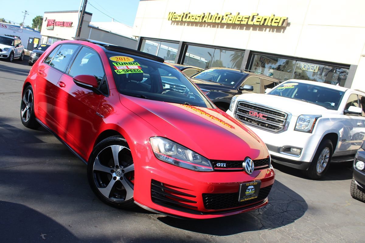 Used 2015 Volkswagen GTI SE FWD image 34