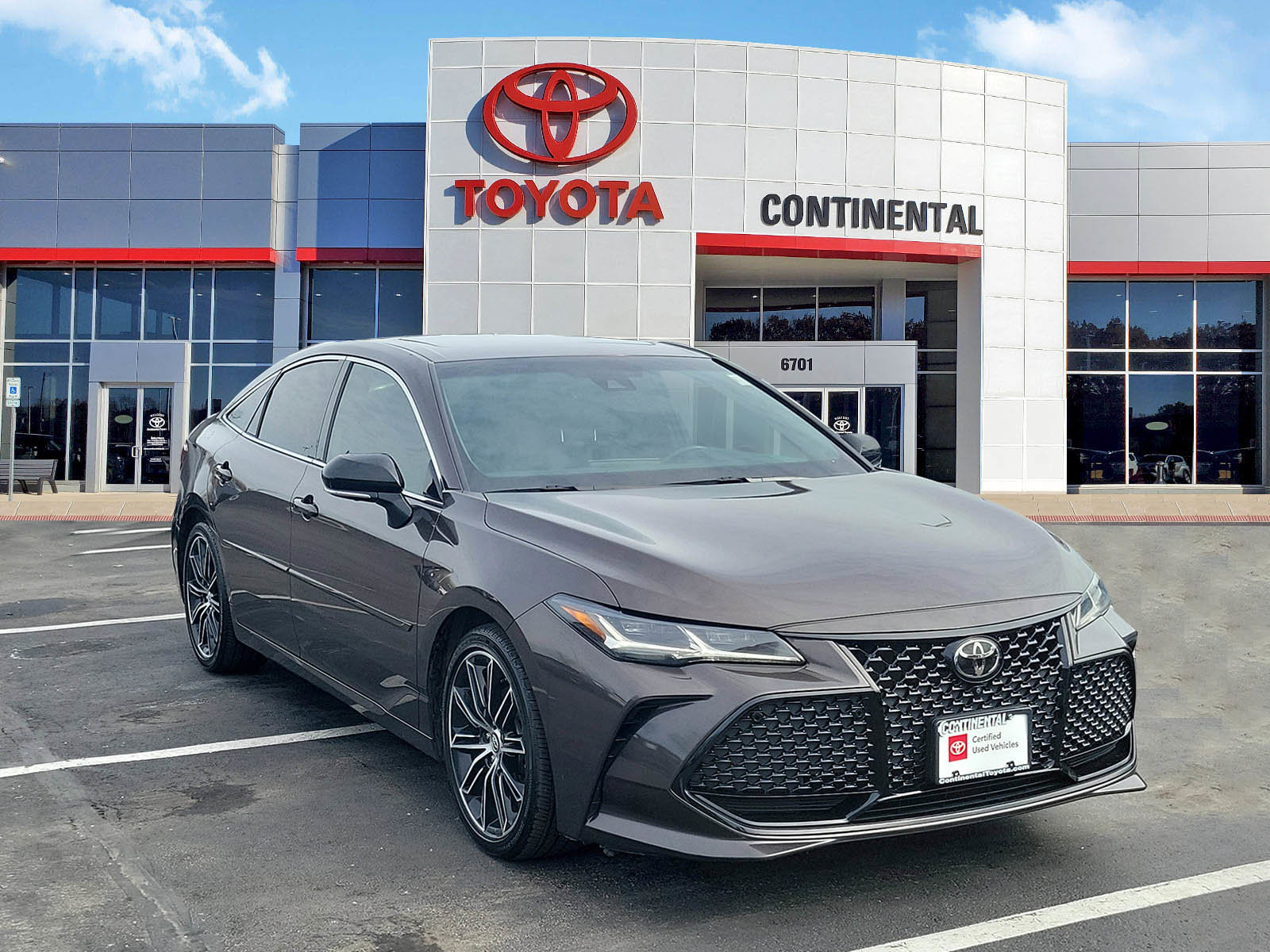Certified 2019 Toyota Avalon Touring w/ Advanced Safety Package video 2