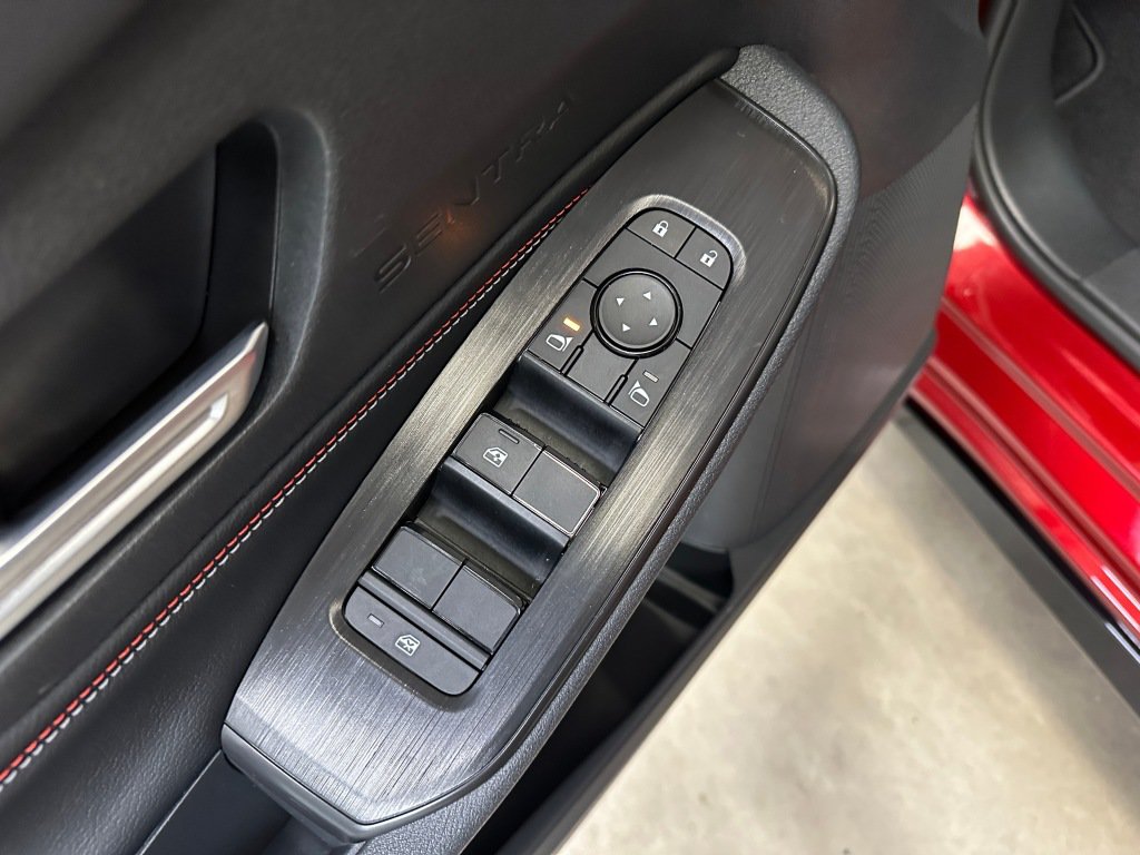 Used 2026 Nissan Sentra SR w/ Floor Mat Package FWD image 8