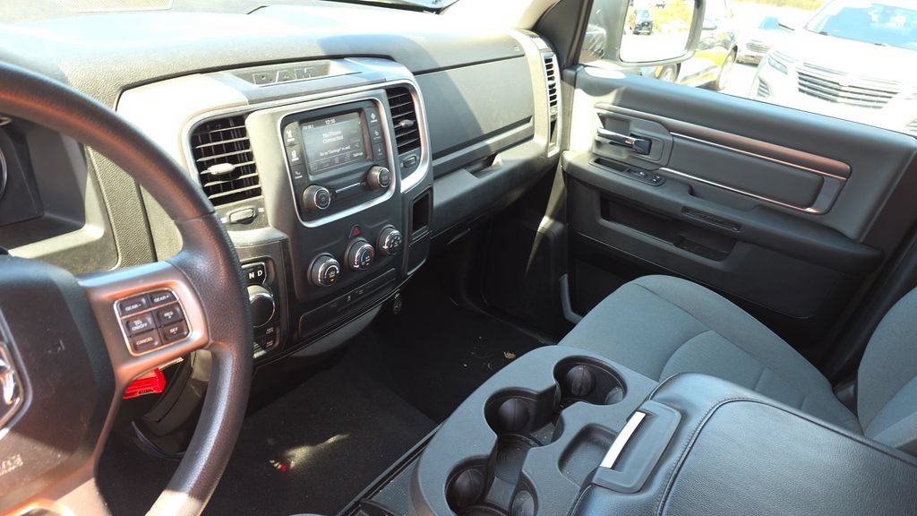 Used 2021 RAM 1500 Classic SLT AWD/4WD image 22