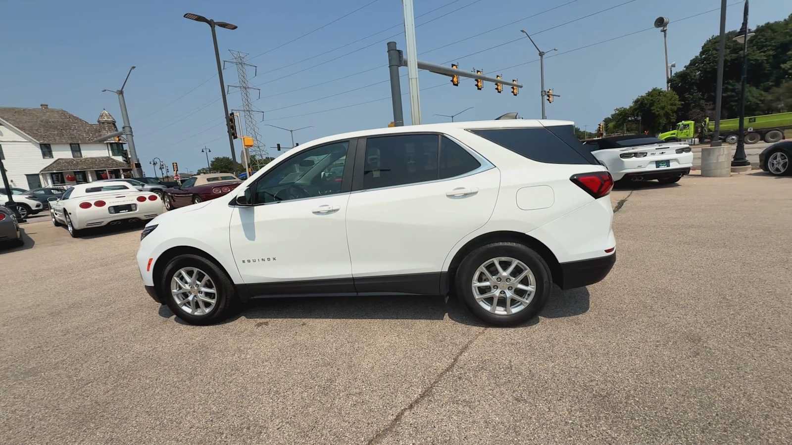 Certified 2024 Chevrolet Equinox LT w/ LPO, Floor Liner Package FWD image 5