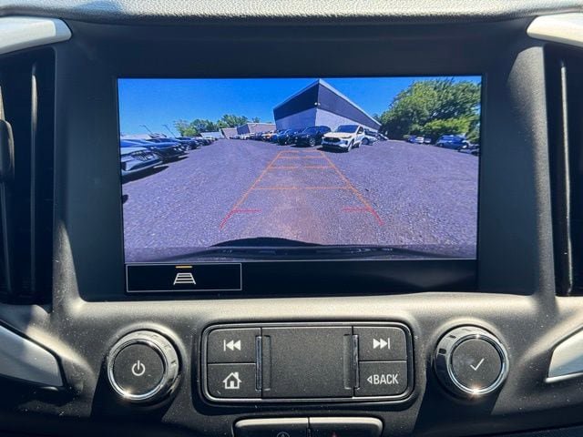 Used 2024 GMC Terrain SLT AWD/4WD image 22