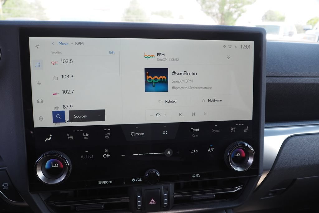 Used 2024 Lexus GX 550 w/ Cold Area Package AWD/4WD image 28