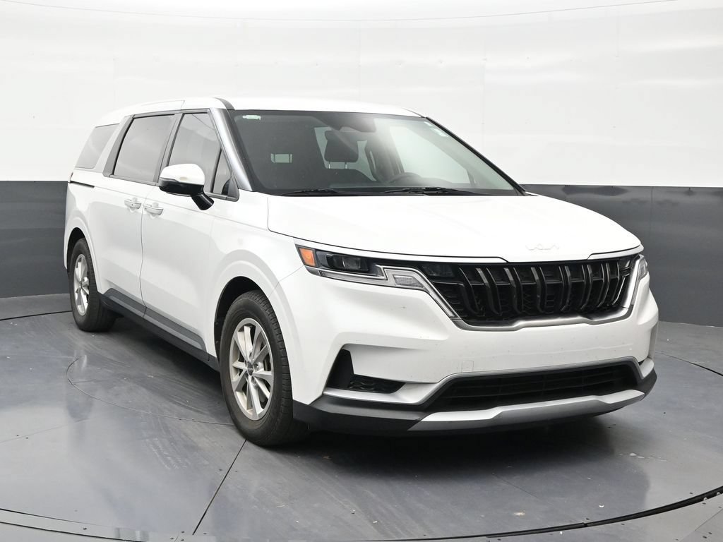 Used 2024 Kia Carnival LX FWD image 7