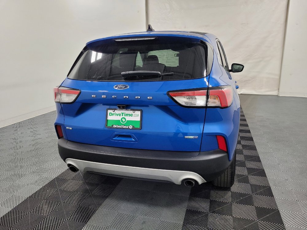 Used 2020 Ford Escape SE image 7