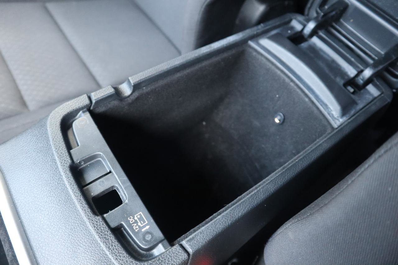 Used 2019 Jeep Grand Cherokee Laredo w/ 18" Wheel & 8.4" Radio Group image 85